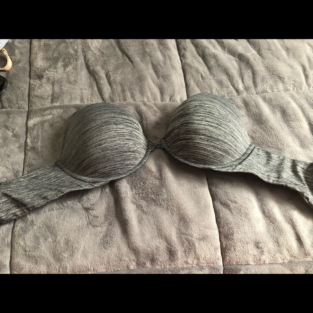 34 DD Gray Victoria secret bra